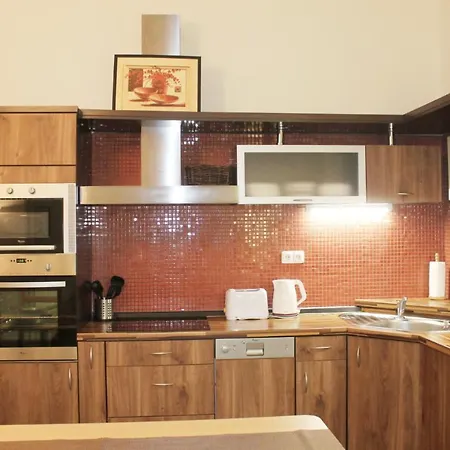Modern Ve Smeckach 28 *